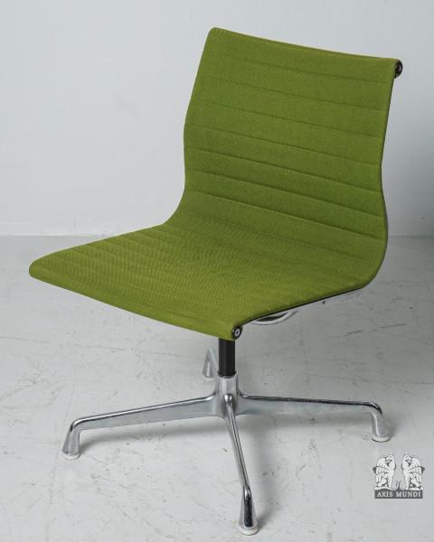 Bürostuhl „Eames Alu Chair EA“