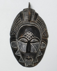 Maske Puno Lumbo