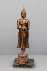 Große Skulptur „Little Buddha“